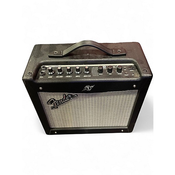 Used Fender Mustang 1 V.2 Guitar Combo Amp
