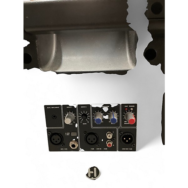 Used Harbinger VARI V2112 Powered Speaker