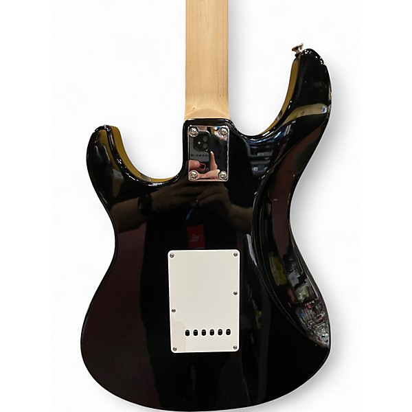 Used 2009 Yamaha Pacifica Black Solid Body Electric Guitar