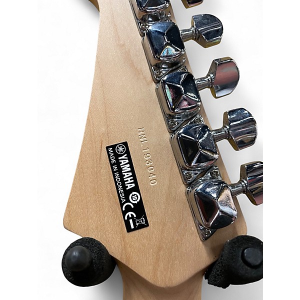 Used 2009 Yamaha Pacifica Black Solid Body Electric Guitar