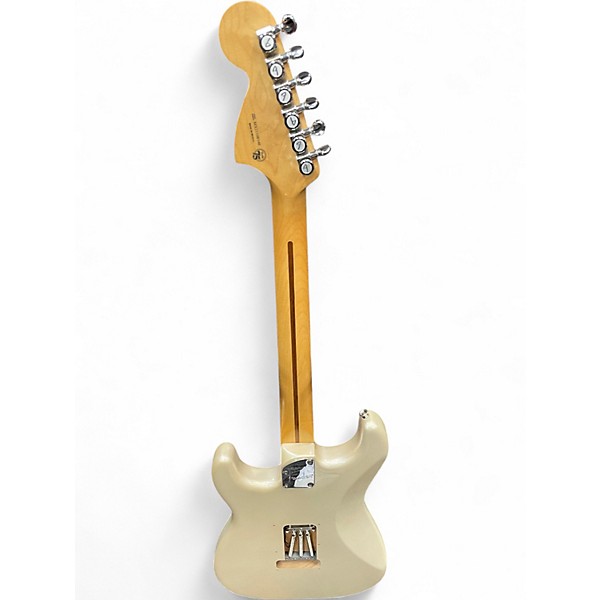 Used Fender Deluxe Roadhouse Stratocaster Aztec Gold Solid Body Electric Guitar