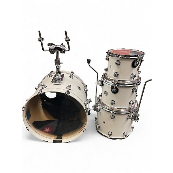 Used DW 4 Piece Performance Series Alpine White Drum Kit