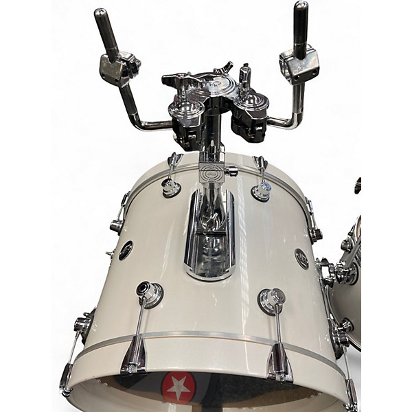 Used DW 4 Piece Performance Series Alpine White Drum Kit