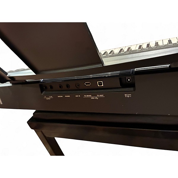 Used Yamaha PSREW410 76 Key Portable Keyboard