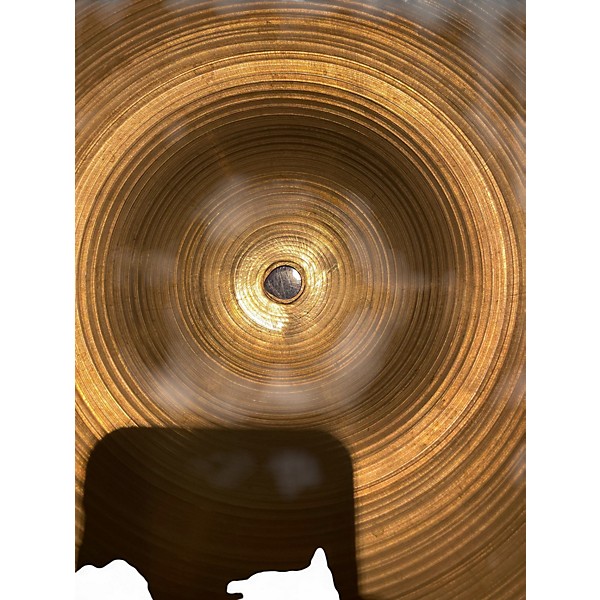 Used Zildjian 18in avedis Cymbal