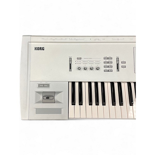 Used KORG Triton Classic 61 Key Keyboard Workstation