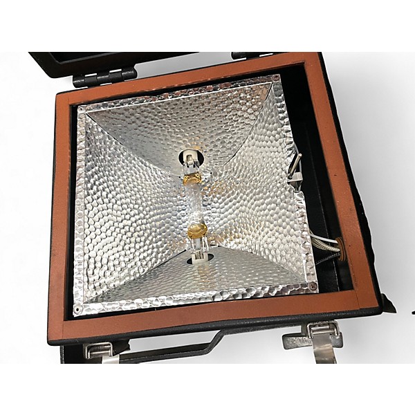 Used Zc&r BLACKFLOOD Light