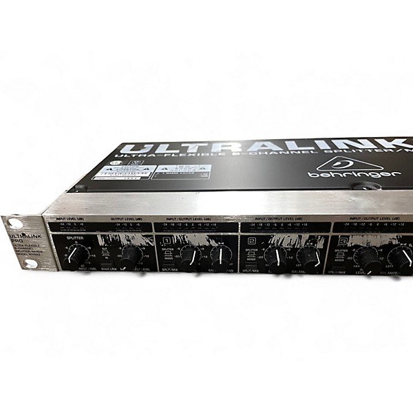 Used Behringer MX882 Unpowered Mixer