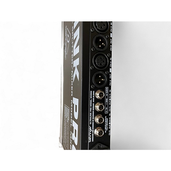 Used Behringer MX882 Unpowered Mixer