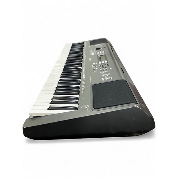 Used Yamaha ew300 Digital Piano