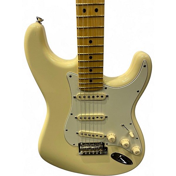 Used Fender AMERICAN STANDARD STRATOCASTER WITH MODDED BRASS NUT White Solid Body Electric Guitar