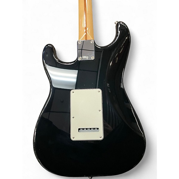 Used Fender Special Edition Standard Stratocaster Black Solid Body Electric Guitar