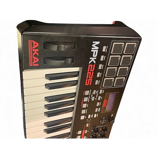 Used Akai Professional MPK225 25-Key MIDI Controller