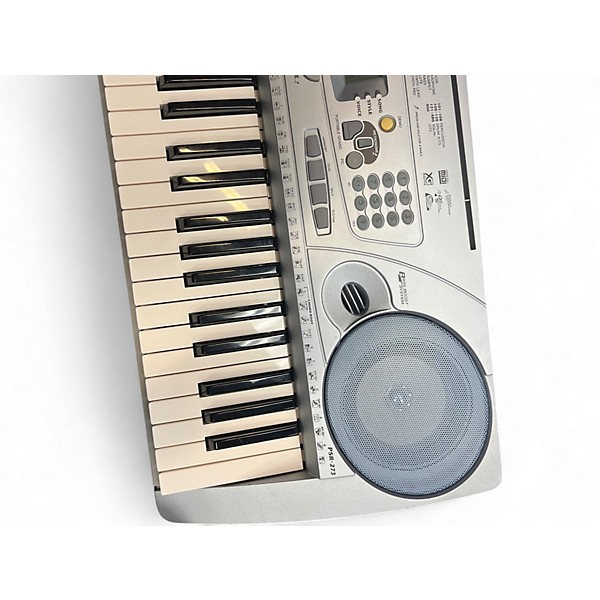 Used Yamaha PSR273 Portable Keyboard