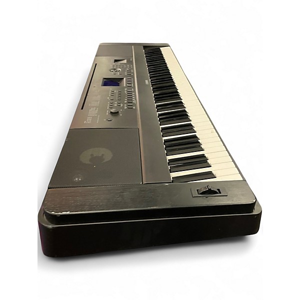 Used Yamaha DGX660 Portable Keyboard