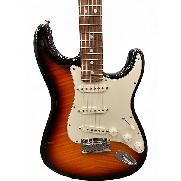 Used Fender Custom Shop Deluxe Stratocaster Sunburst Solid Body Electric Guitar