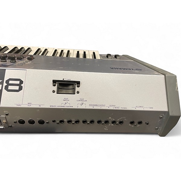 Used Yamaha Motif ES8 88 Key Keyboard Workstation