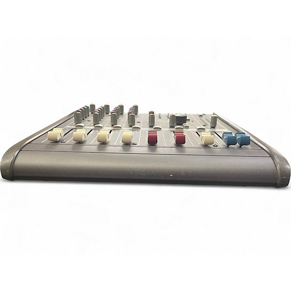 Used Mackie dfx-6 Powered Mixer