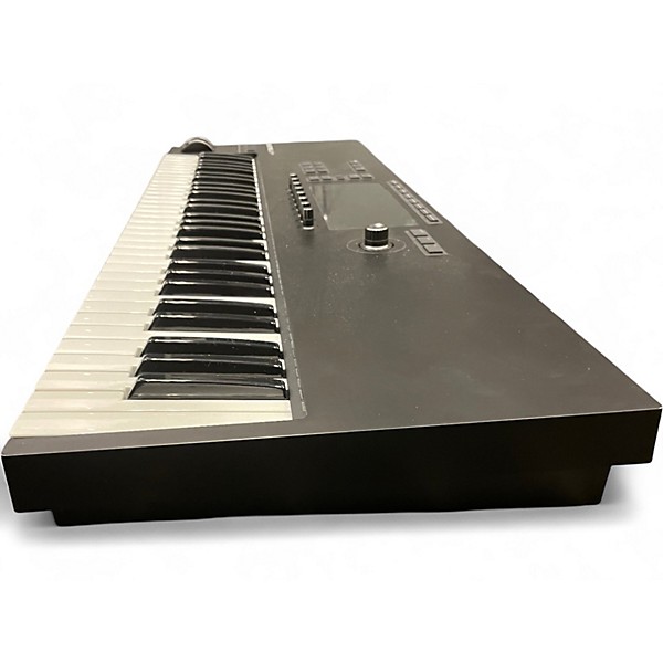 Used Native Instruments Kontrol S61 MK3 MIDI Controller