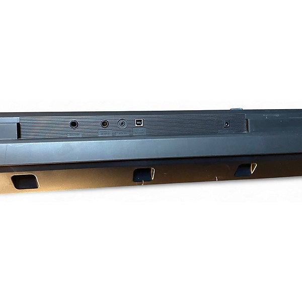 Used Yamaha PSREW300 76 Key Portable Keyboard