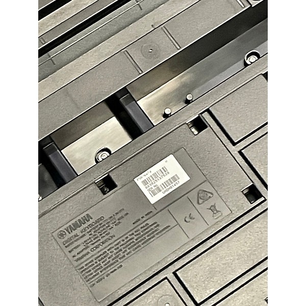 Used Yamaha PSRE473 Digital Piano