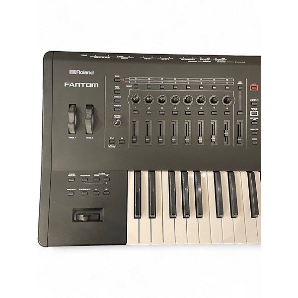 Used Roland Fantom 6 Keyboard Workstation