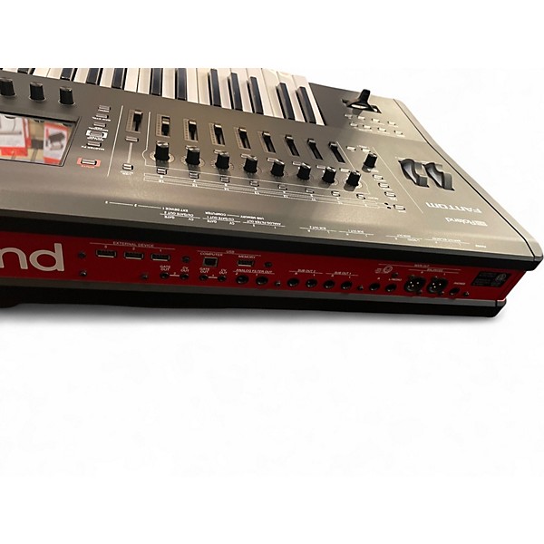 Used Roland Fantom 6 Keyboard Workstation