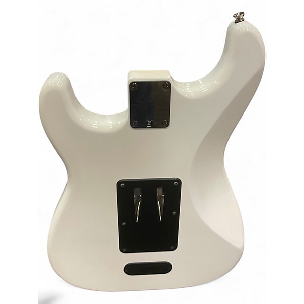 Used 2017 Squier Contemporary Active Stratocaster HH Alpine White Solid Body Electric Guitar