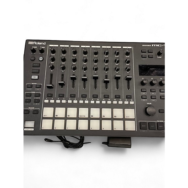 Used Roland MC-707 Groovebox Production Controller