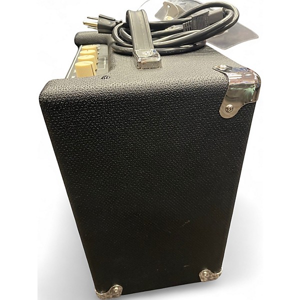 Used Fender Rumble 15 15W 1X8 Bass Combo Amp