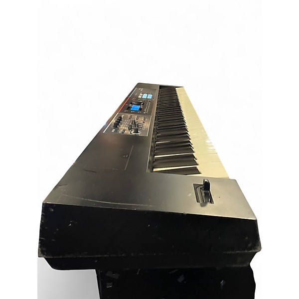 Used Roland JUNO-DS 88 Keyboard Workstation