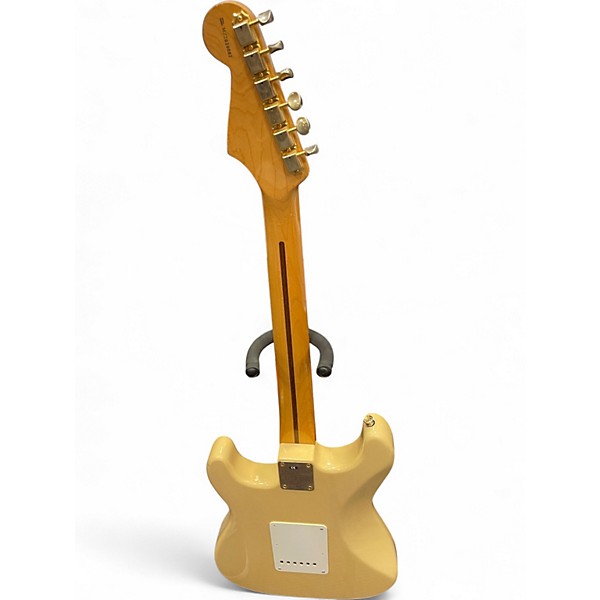 Used Fender Deluxe Super Stratocaster Honey Blonde Solid Body Electric Guitar