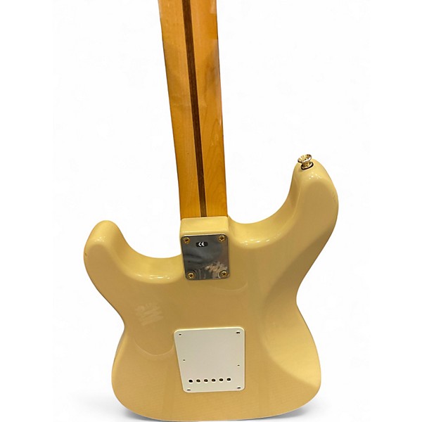 Used Fender Deluxe Super Stratocaster Honey Blonde Solid Body Electric Guitar