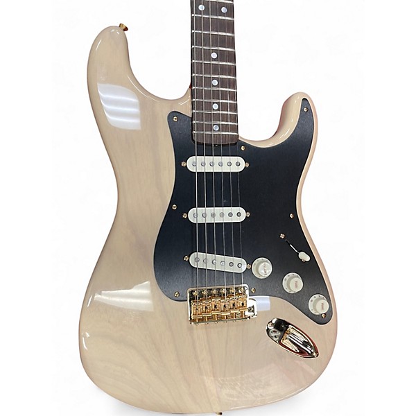 Used Fender CUSTOM SHOP NOS STRATOCASTER Vintage Blonde Solid Body Electric Guitar