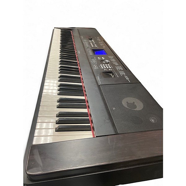 Used Yamaha DGX650 88 Key Portable Keyboard
