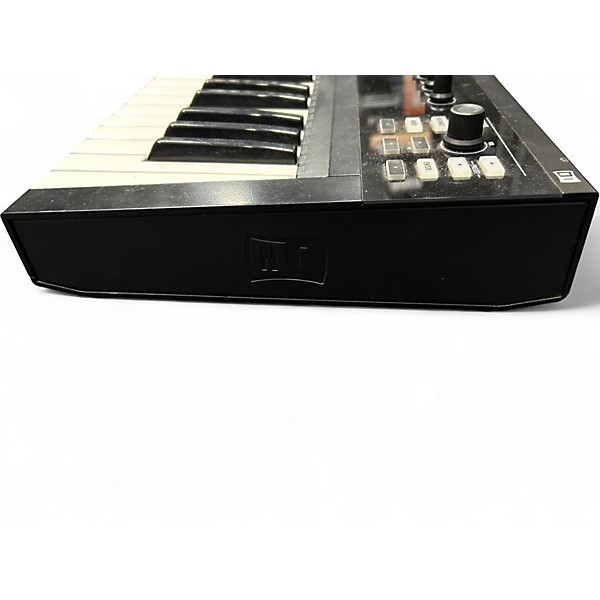 Used Native Instruments Komplete Kontrol S25