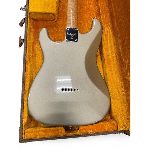 Used 1994 Fender Robert Cray custom shop stratocaster Silver Solid Body Electric Guitar