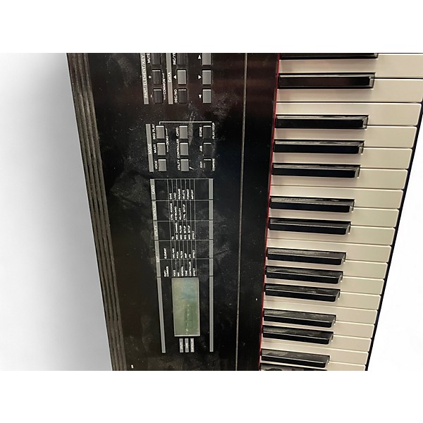 Used Yamaha S08 88 Key Synthesizer