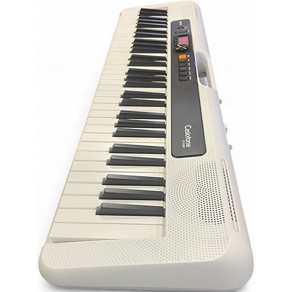 Used Casio CTS200 Portable Keyboard