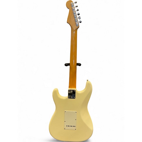 Used Fender AMERICAN VINTAGE II 1961 Stratocaster Olympic White Solid Body Electric Guitar