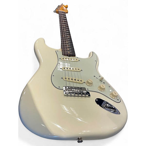 Used Fender AMERICAN VINTAGE II 1961 Stratocaster Olympic White Solid Body Electric Guitar