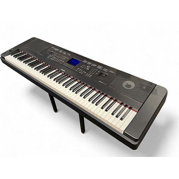 Used Yamaha DGX660 Portable Keyboard