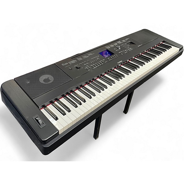 Used Yamaha DGX660 Portable Keyboard