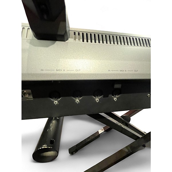 Used Yamaha Tyros 5 76 Key Arranger Keyboard