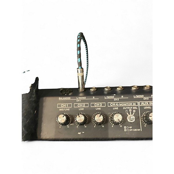 Used Roland KC-600 Keyboard Amp