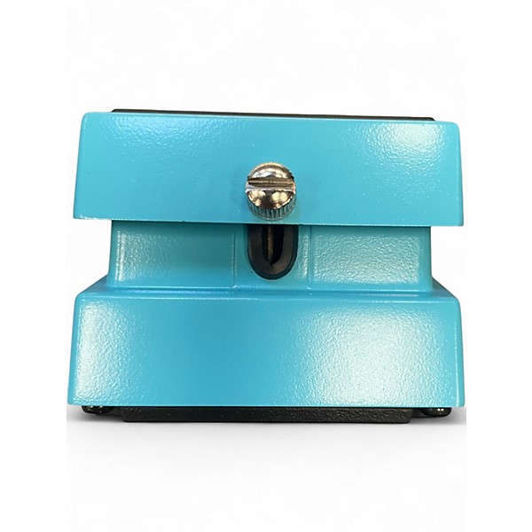 Used BOSS CE-2W Effect Pedal