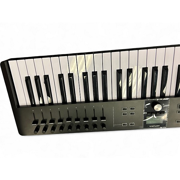 Used Arturia KEYLAB ESSENTIAL 61 MK3 MIDI Controller