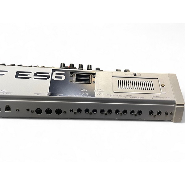 Used Yamaha Motif ES6 61 Key Keyboard Workstation