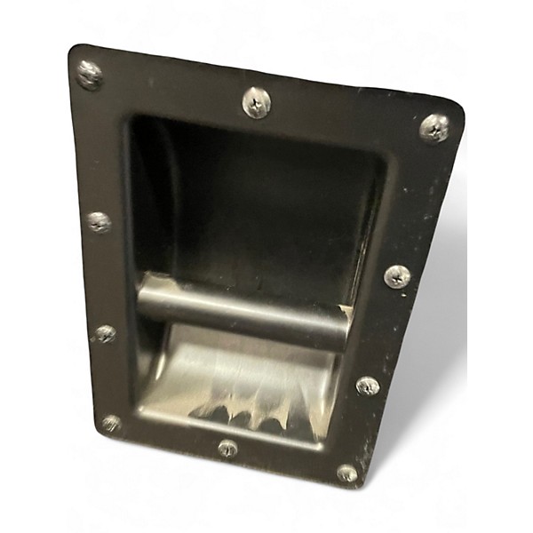 Used Carvin br115 Bass Cabinet