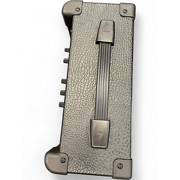 Used Behringer ULTRATONE HT108 Keyboard Amp